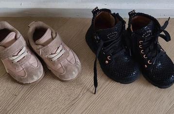 Echte leren/suede schoenen roze mt 21, zwarte boot mt 22 beschikbaar voor biedingen