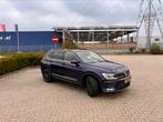 Volkswagen Tiguan 1.4 TSI 110KW/150PK 6DSG M16 2016 Blauw, Auto's, Zwart, 4 cilinders, Blauw, Leder
