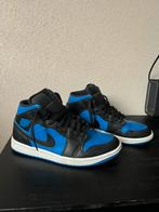 AIR JORDAN 1 mid royal blue maat 41, Ophalen of Verzenden, Zo goed als nieuw, Schoenen