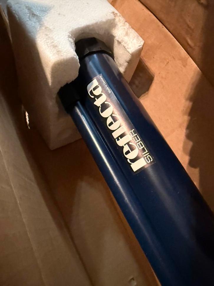 Projectiescherm - Ideaal voor presentaties!, Audio, Tv en Foto, Projectieschermen, Zo goed als nieuw, Handmatig, Ophalen