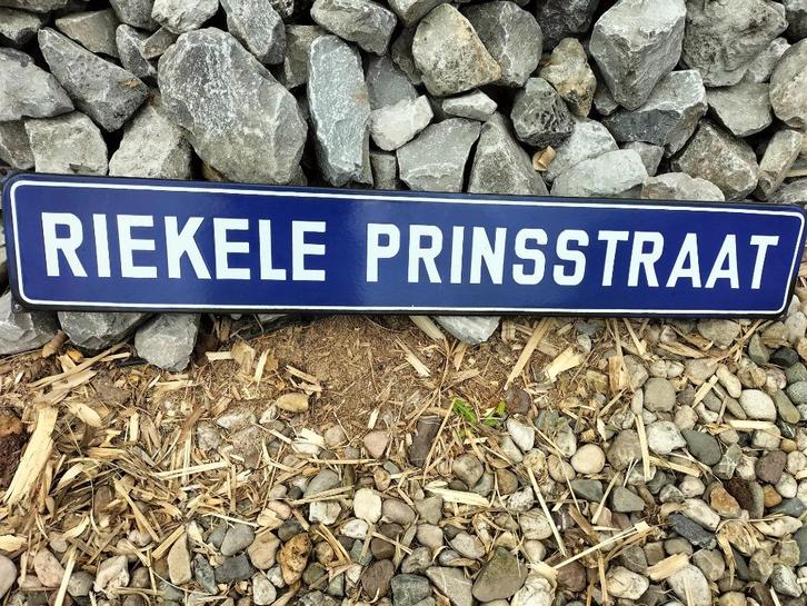 Emaille bord Riekele Prins straat, Verzamelen, Merken en Reclamevoorwerpen, Gebruikt, Reclamebord, Ophalen