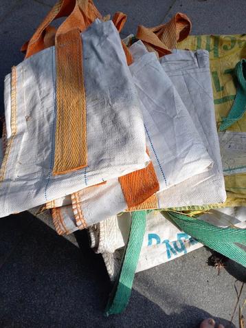 Big bags 3x 500 liter en  2 x van 1000 liter  beschikbaar voor biedingen