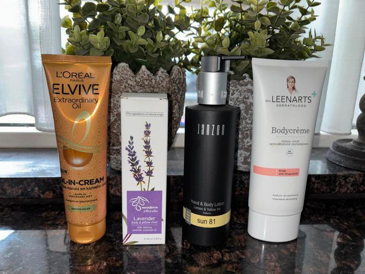 Lichaamsverzorging Set - Nieuw, Sieraden, Tassen en Uiterlijk, Uiterlijk | Lichaamsverzorging, Nieuw, Bodylotion, Crème of Olie