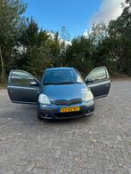 Toyota Yaris 1.3 16V Vvti 3DR Linea Terra 2005 Grijs, Auto's, Voorwielaandrijving, Stof, 31 €/maand, 4 cilinders