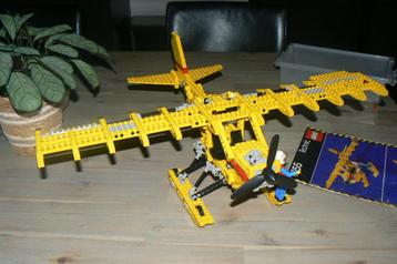 Te koop: Lego Technic Propellor Vliegtuig 8855 met boek beschikbaar voor biedingen