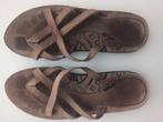 Teva slippers midden bruin leer maat 39 / 40, Ophalen of Verzenden, Zo goed als nieuw, Bruin