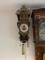 Friese Stoelklok, Antiek en Kunst, Ophalen