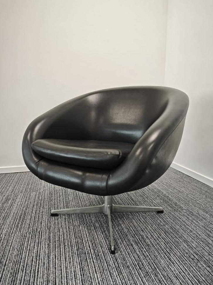 Mid-Century Moderne Draaistoel - Jaren 60, Huis en Inrichting, Fauteuils, Gebruikt, Leer, Metaal, 50 tot 75 cm, Minder dan 75 cm