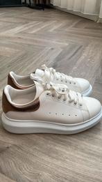 Alexander mqueens, Kleding | Dames, Schoenen, Verzenden, Zo goed als nieuw, Wit, Sneakers of Gympen