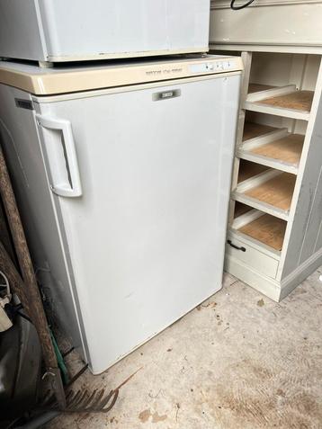 Zanussi vriezer tafelmodel beschikbaar voor biedingen