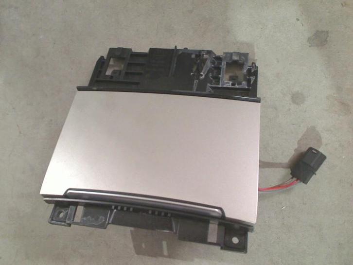 ASBAK VOOR Audi A6 Avant (C7) (01-2011/09-2018) (4G0863273A), Auto-onderdelen, Interieur en Bekleding, Audi, Gebruikt