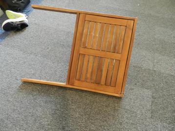 balkontafeltje inklapbaar van hardhout beschikbaar voor biedingen