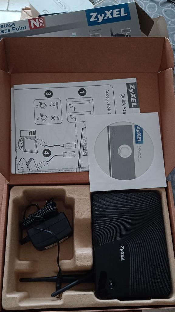 Zyxel N300 Wireless Access Point WAP3205 V2, Computers en Software, Accesspoints, Zo goed als nieuw, Ophalen
