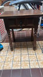 Antieke bijzet tafel, Ophalen