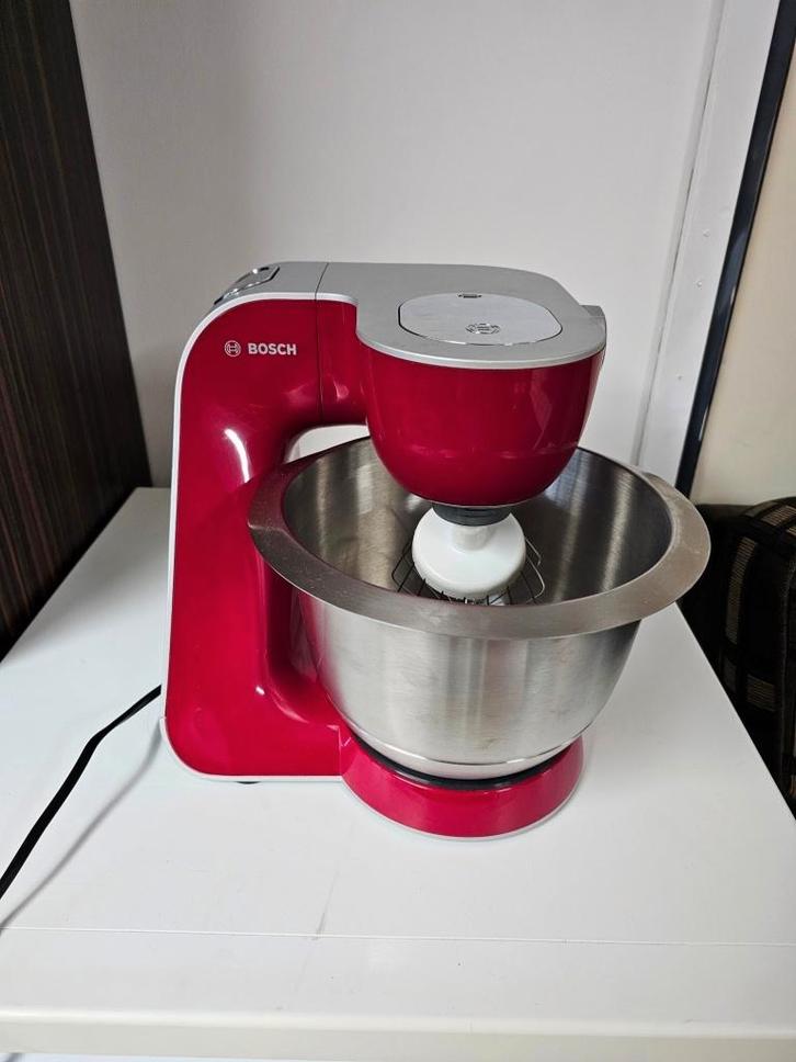 Bosch mum keukenmachine voor €40,-, Witgoed en Apparatuur, Keukenmixers, Gebruikt, 4 liter of meer, 3 snelheden of meer, Ophalen