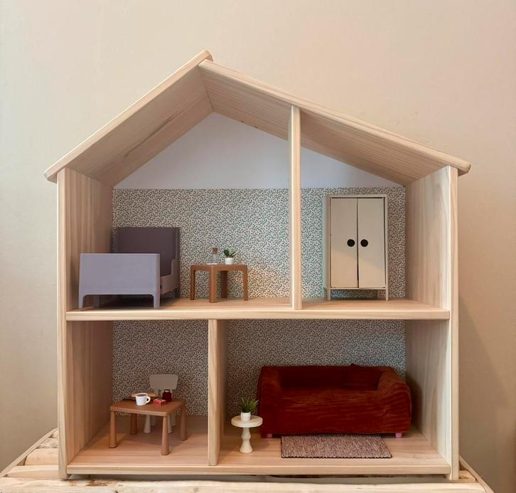 Opgeknapte poppenhuismeubels Ikea, Verzamelen, Poppenhuizen en Toebehoren, Zo goed als nieuw, Decoratie, Ophalen of Verzenden