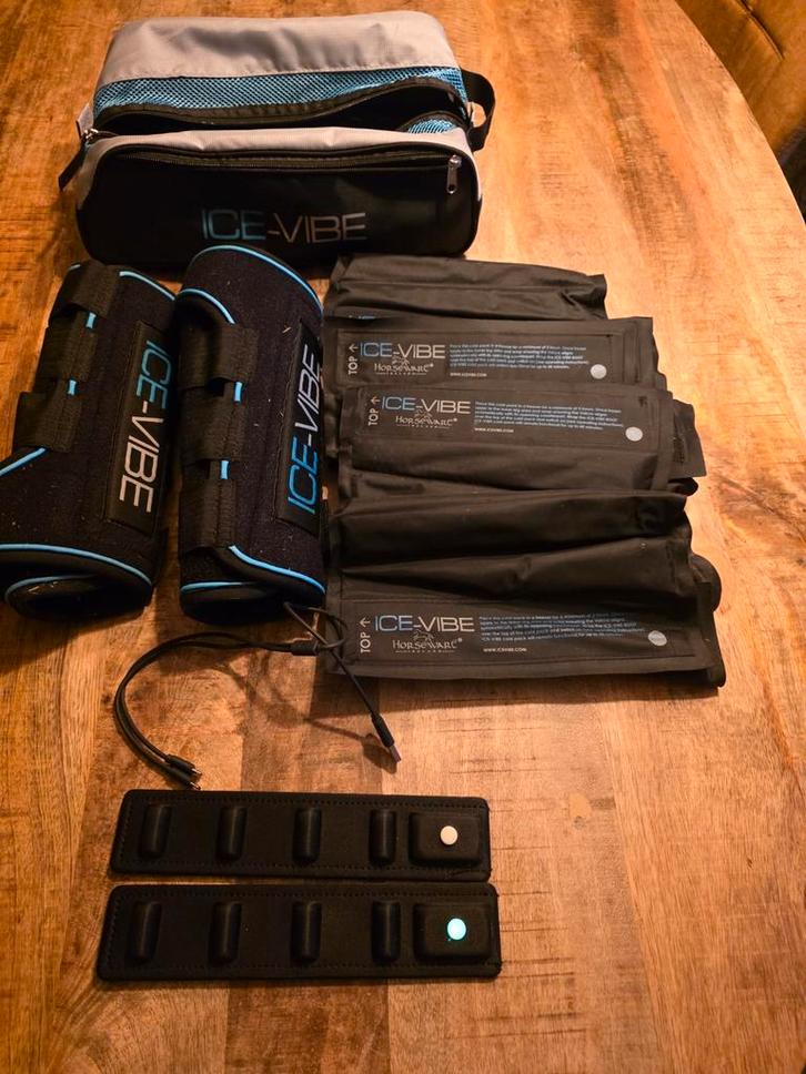 Ice-Vibe Pack Compleet Led Zwart, Dieren en Toebehoren, Paarden en Pony's | Verzorgingsproducten, Zo goed als nieuw, Ophalen of Verzenden