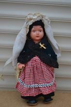 Mooi origineel wildebras klederdracht popje  NR 8697, Verzamelen, Poppen, Ophalen of Verzenden, Zo goed als nieuw, Pop