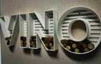 Wijnletters 'VINO' Muurdecoratie, Ophalen of Verzenden, Zo goed als nieuw