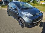 Peugeot 107 1.0-12V XS 5 deurs airco, Voorwielaandrijving, Stof, Gebruikt, 4 stoelen