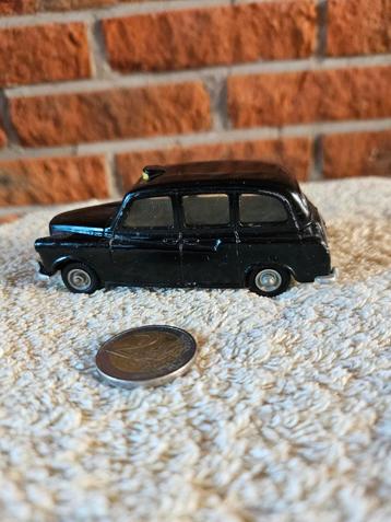 Zwarte Londen Taxi Modelauto beschikbaar voor biedingen