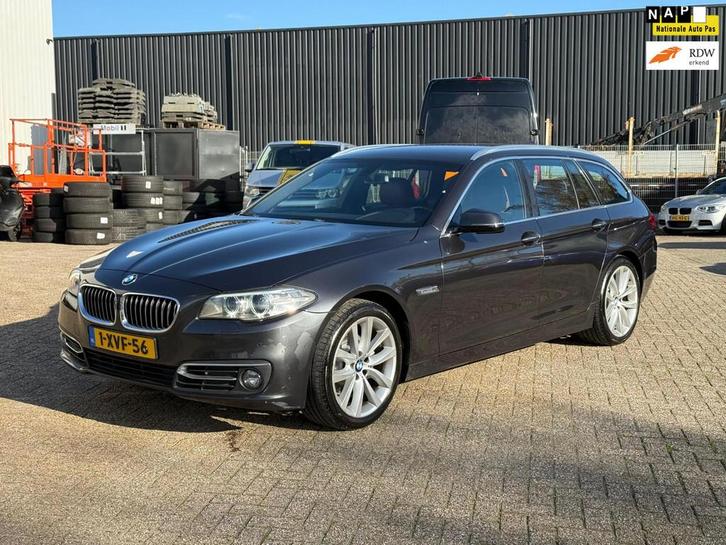 BMW 5-serie Touring 520d Luxury Edition|NAP|Leder|Trekhaak, Auto's, BMW, Bedrijf, Te koop, 5-Serie, ABS, Airbags, Airconditioning