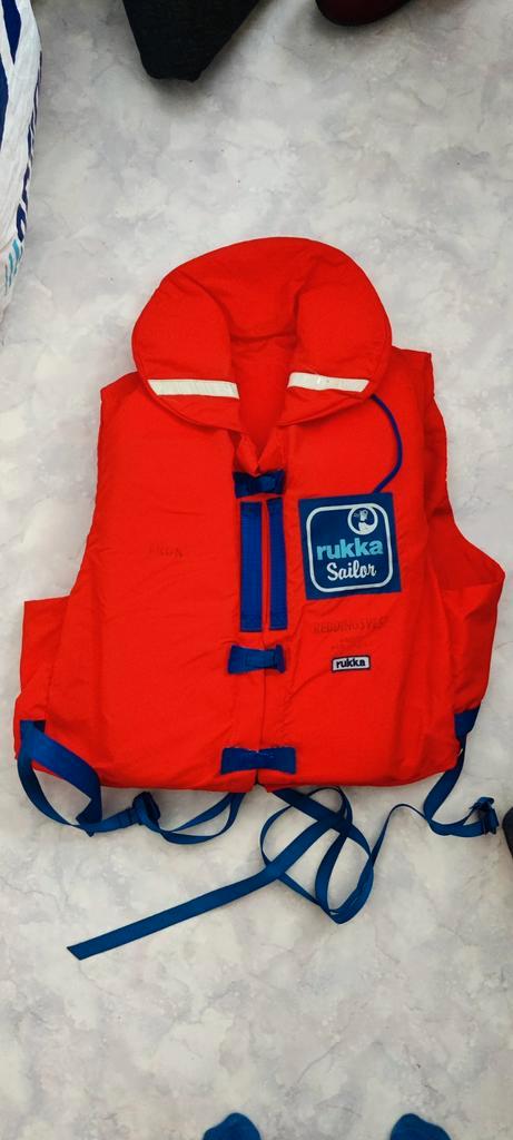 2 Reddingvesten - Rukka & Helly Hansen, Watersport en Boten, Accessoires en Onderhoud, Gebruikt, Overige typen, Ophalen of Verzenden