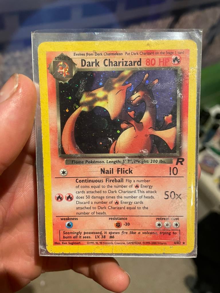 Dark charizard Holo 4/82, Hobby en Vrije tijd, Verzamelkaartspellen | Pokémon, Ophalen of Verzenden, Zo goed als nieuw
