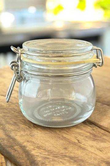 Luchtdichte bewaarpot model  Fido-glazen pot. beschikbaar voor biedingen