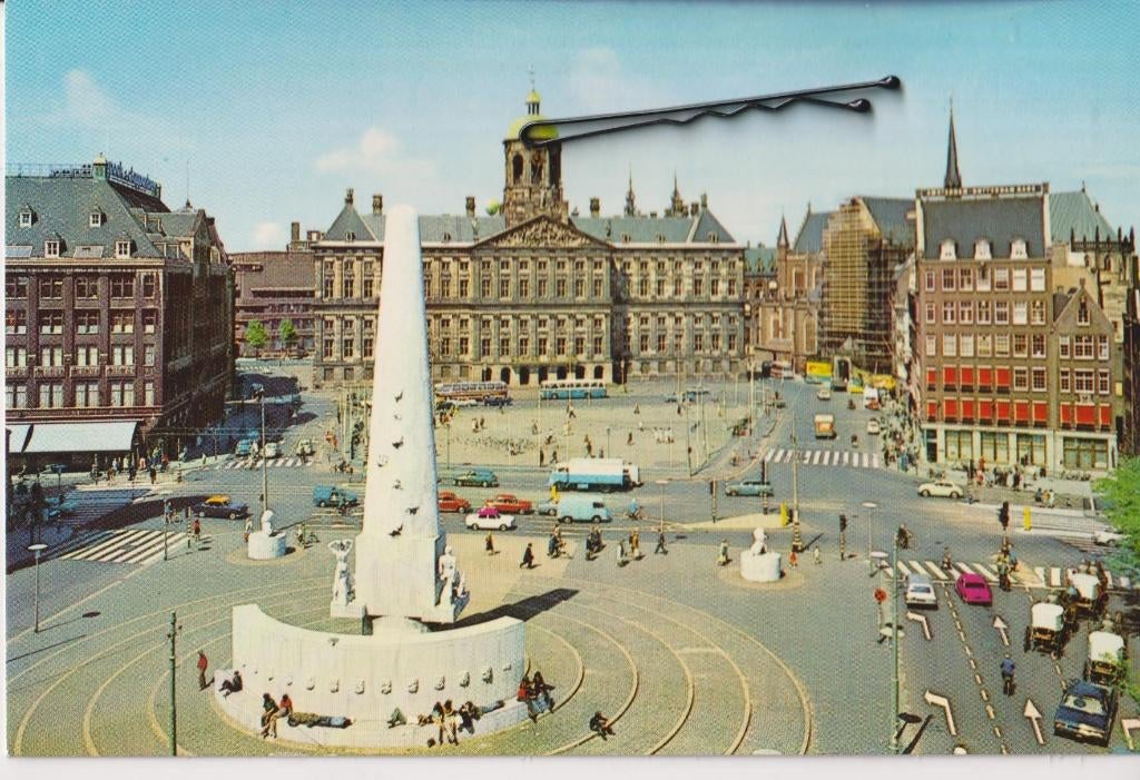 Amsterdam, Dam met auto's oa Daf 33 Bestelwagen, Ophalen of Verzenden, 1960 tot 1980, Ongelopen, Noord-Holland