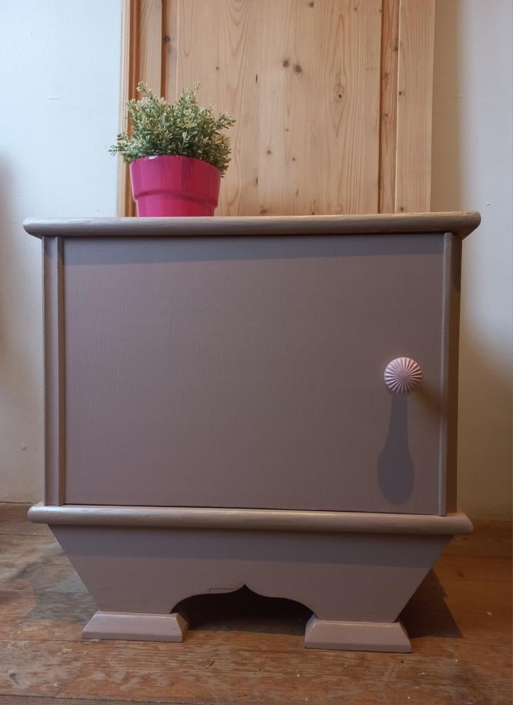 Jaren 70, nachtkastje, Huis en Inrichting, Slaapkamer | Nachtkastjes, Ophalen, Minder dan 45 cm