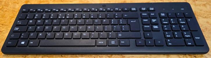 HP 220 Wireless keyboard, Computers en Software, Toetsenborden, Zo goed als nieuw, Qwerty, Draadloos, Ergonomisch, Ophalen of Verzenden