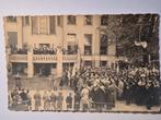 Feest bij her bordes van het Paleis/raadhuis in Tilburg, Ophalen of Verzenden, Voor 1920, Noord-Brabant