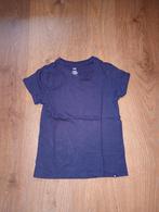 Mooi donkerblauw T shirt mt 134/140, Meisje, Ophalen of Verzenden, Zo goed als nieuw, Shirt of Longsleeve