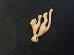 14 k gouden hangende panter hanger 13,6 gram, Sieraden, Tassen en Uiterlijk, Ringen, Nieuw, Ophalen of Verzenden, 17 tot 18, Dame