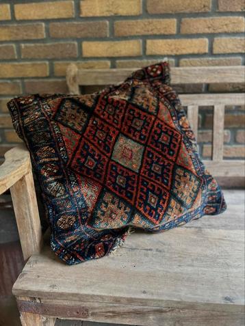 Vintage kussen Perzisch boho bohemian beschikbaar voor biedingen