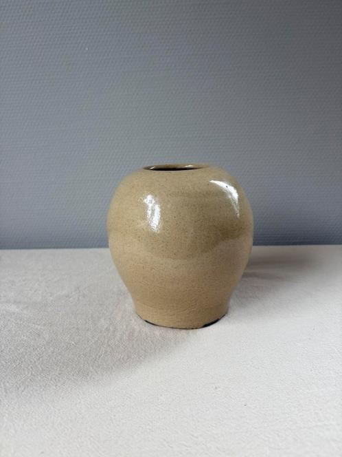 Vintage ceramic gesigneerde zandkleurig vaas h14cm, Huis en Inrichting, Woonaccessoires | Vazen, Zo goed als nieuw, Overige kleuren