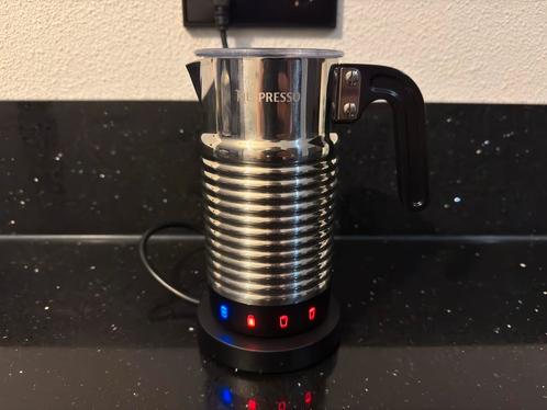 Nespresso Aeroccino 4 - Melkopschuimer / Milk Frother, Witgoed en Apparatuur, Melkopschuimers, Zo goed als nieuw, Elektrische melkopschuimer