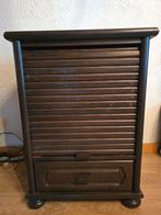 Antieke kastje, Ophalen