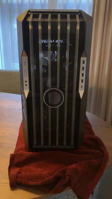 Cooler Master HAF 700 EVO behuizing beschikbaar voor biedingen