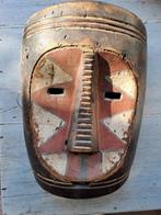 Afrikaans houten masker, Antiek en Kunst, Kunst | Beelden en Houtsnijwerken, Ophalen of Verzenden