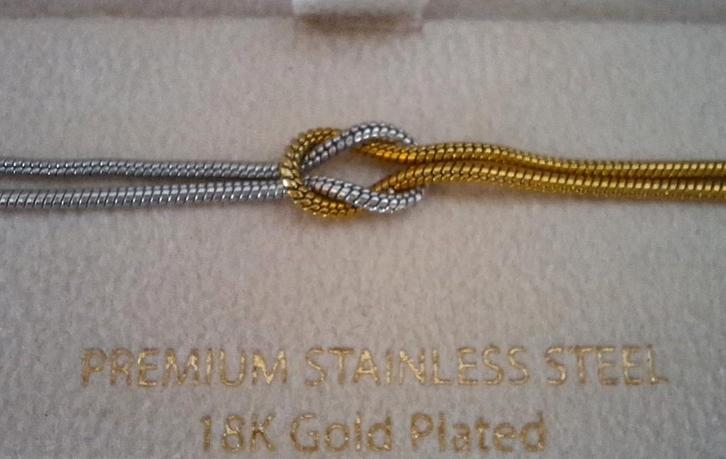 Armband met liefdesknoop in goud/zilver, Sieraden, Tassen en Uiterlijk, Kettingen, Zo goed als nieuw, Goud, Goud, Ophalen of Verzenden