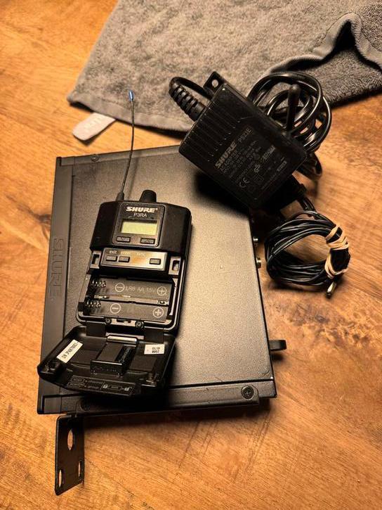 Shure PSM 300 In-Ear Systeem L19 (630-654 MHz), Muziek en Instrumenten, Versterkers | Keyboard, Monitor en PA, Gebruikt, P.A.