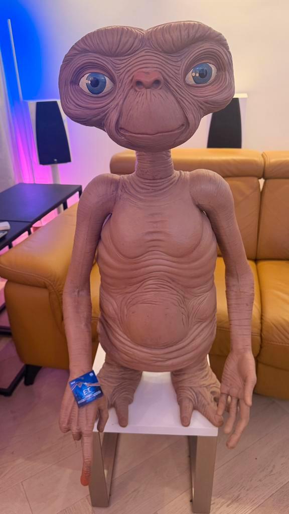 E.T Extra Terrestrial - NECA Life-size Stunt Replica Puppet, Verzamelen, Film en Tv, Nieuw, Film, Actiefiguur of Pop, Ophalen