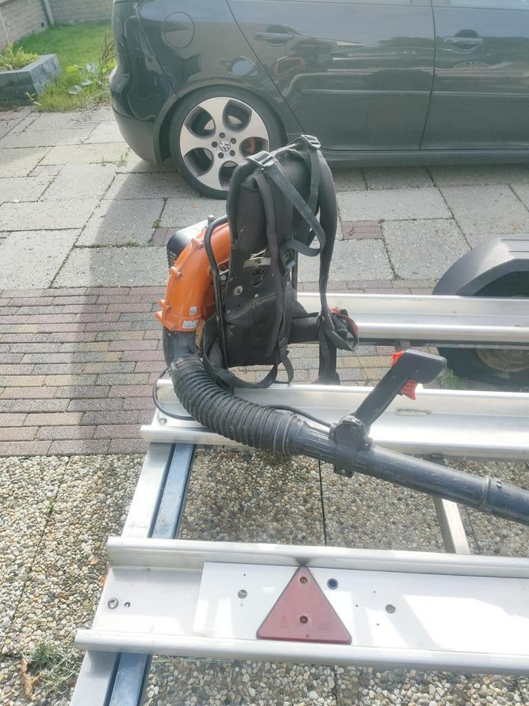 Professionele bladblazer, Tuin en Terras, Bladblazers, Ophalen, Benzine, Ruggedragen, Zo goed als nieuw