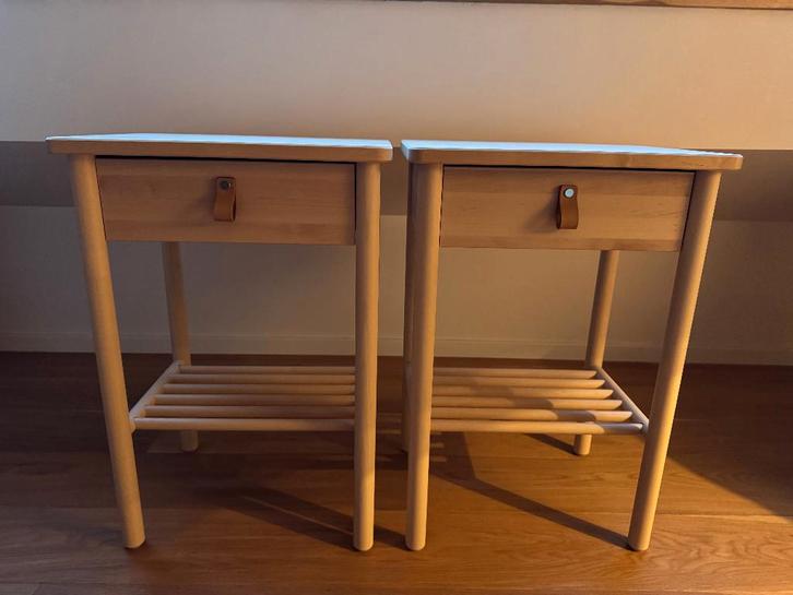 2 Björksnäs - Ikea nachtkasjes, Huis en Inrichting, Slaapkamer | Nachtkastjes, Zo goed als nieuw, 55 tot 70 cm, 45 tot 65 cm, Hout