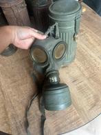 Gasmasker set matching op naam ww2, Ophalen of Verzenden, Landmacht, Nederland