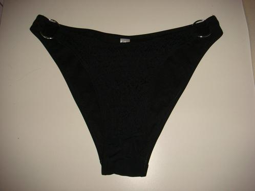 s87 - zwart bikinibroekje hoog opgesneden  (maat 38 - M), Kleding | Dames, Badmode en Zwemkleding, Zo goed als nieuw, Badpak, Zwart