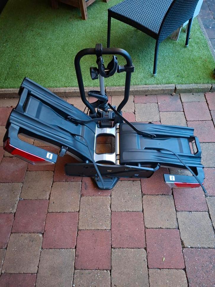 Thule EasyFold Fix4bike - Zo Goed Als Nieuw, Auto diversen, Fietsendragers, Zo goed als nieuw, Trekhaakdrager, 2 fietsen, Elektrische fiets