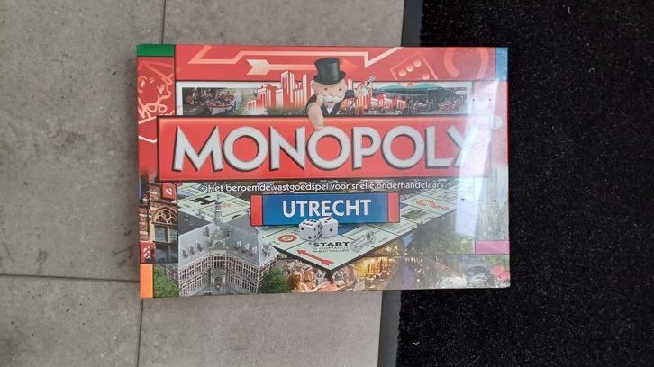 bordspel in seal Monopoly Utrecht Monopolie 2e editie fraai, Hobby en Vrije tijd, Gezelschapsspellen | Bordspellen, Nieuw, Een of twee spelers